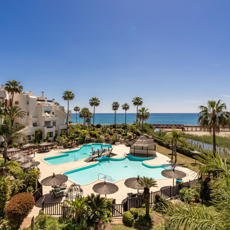 Bahía del Velerín, Estepona East